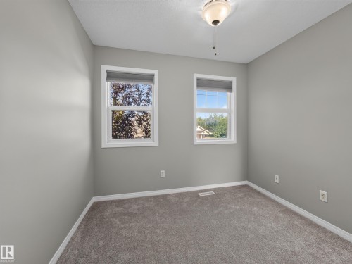 7835 Schmid Place Nw, Edmonton, AB - Indoor Photo Showing Other Room