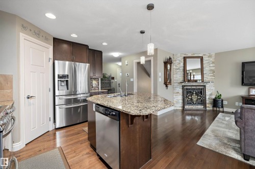 17332 6 Avenue Sw, Edmonton, AB - Indoor Photo Showing Kitchen With Upgraded Kitchen