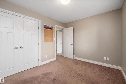 17332 6 Avenue Sw, Edmonton, AB - Indoor Photo Showing Other Room