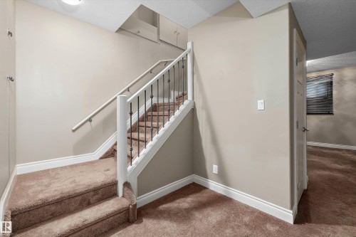 17332 6 Avenue Sw, Edmonton, AB - Indoor Photo Showing Other Room