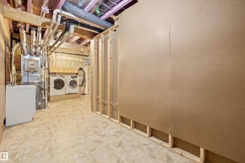 17332 6 Avenue Sw, Edmonton, AB - Indoor Photo Showing Laundry Room