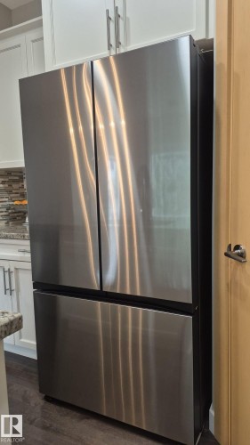 131 57 Street Sw, Edmonton, AB - Indoor Photo Showing Kitchen With Stainless Steel Kitchen