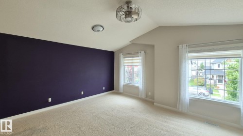 131 57 Street Sw, Edmonton, AB - Indoor Photo Showing Other Room