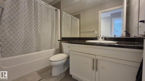 131 57 Street Sw, Edmonton, AB - Indoor Photo Showing Bathroom