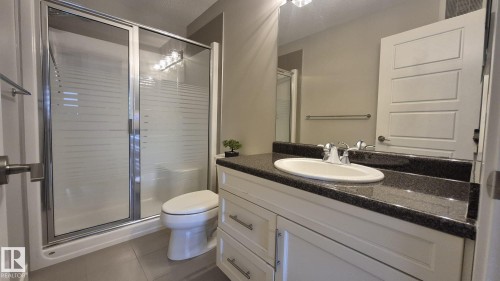 131 57 Street Sw, Edmonton, AB - Indoor Photo Showing Bathroom