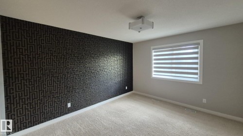 131 57 Street Sw, Edmonton, AB - Indoor Photo Showing Other Room