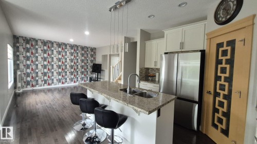 131 57 Street Sw, Edmonton, AB - Indoor Photo Showing Kitchen With Stainless Steel Kitchen With Double Sink With Upgraded Kitchen