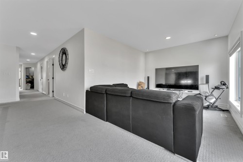 5208 23A Avenue Sw, Edmonton, AB - Indoor