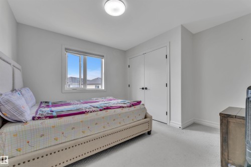 5208 23A Avenue Sw, Edmonton, AB - Indoor Photo Showing Bedroom