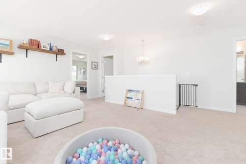 1757 Westerra Loop, Stony Plain, AB - Indoor Photo Showing Living Room