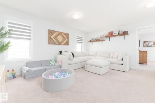 1757 Westerra Loop, Stony Plain, AB - Indoor Photo Showing Living Room