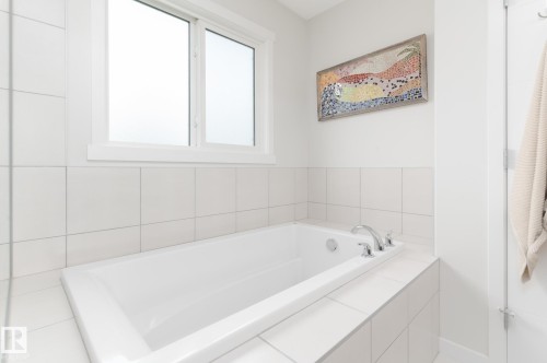 1757 Westerra Loop, Stony Plain, AB - Indoor Photo Showing Bathroom