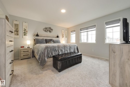 1020 Daniels Loop Sw, Edmonton, AB - Indoor Photo Showing Bedroom