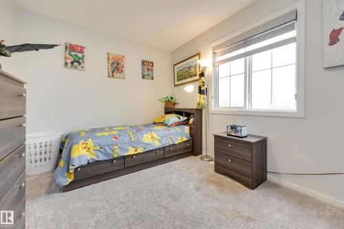 1020 Daniels Loop Sw, Edmonton, AB - Indoor Photo Showing Bedroom