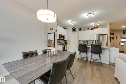 1020 Daniels Loop Sw, Edmonton, AB - Indoor Photo Showing Dining Room