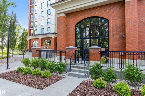 #105 10108 125 St Nw, Edmonton, AB - Outdoor