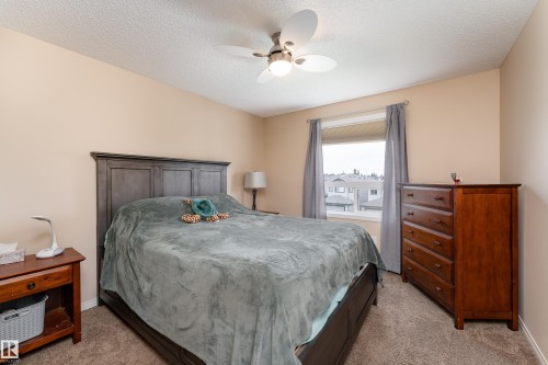#339 1520 Hammond Ga Nw, Edmonton, AB - Indoor Photo Showing Bedroom