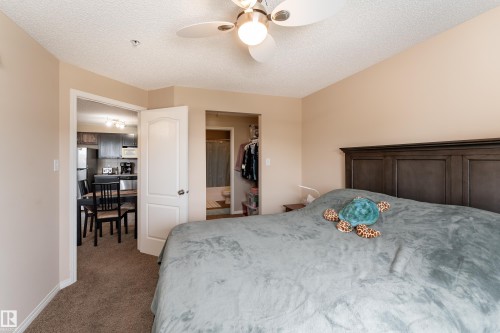 #339 1520 Hammond Ga Nw, Edmonton, AB - Indoor Photo Showing Bedroom