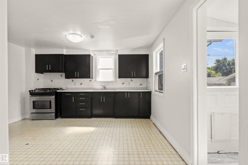 12014 58 Street Nw, Edmonton, AB - Indoor Photo Showing Kitchen