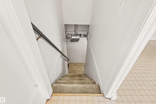12014 58 Street Nw, Edmonton, AB - Indoor Photo Showing Other Room