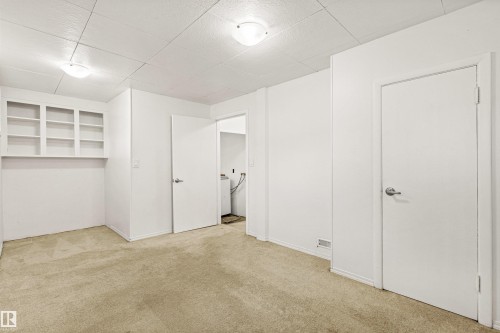 12014 58 Street Nw, Edmonton, AB - Indoor Photo Showing Other Room