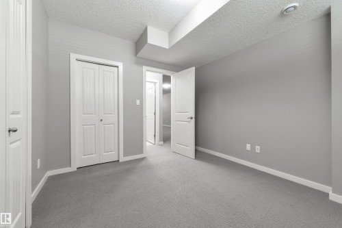 7058 Cardinal Way Sw, Edmonton, AB - Indoor Photo Showing Other Room