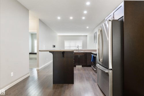 7058 Cardinal Way Sw, Edmonton, AB - Indoor Photo Showing Other Room