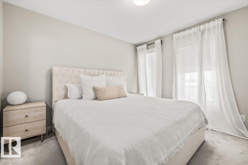 #4 1636 Kerr Rd Nw, Edmonton, AB - Indoor Photo Showing Bedroom