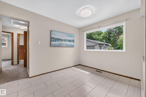11727 27 Avenue Nw, Edmonton, AB - Indoor Photo Showing Other Room