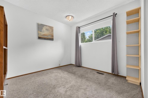 11727 27 Avenue Nw, Edmonton, AB - Indoor Photo Showing Other Room