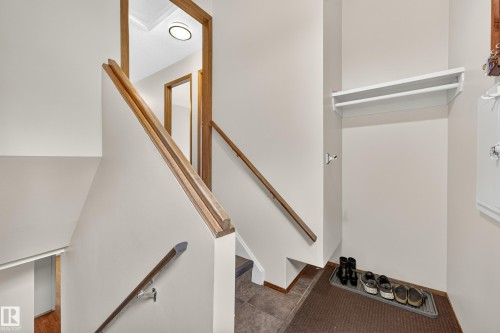 11727 27 Avenue Nw, Edmonton, AB - Indoor Photo Showing Other Room