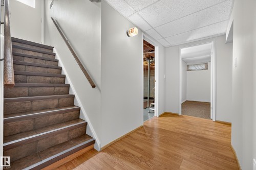 11727 27 Avenue Nw, Edmonton, AB - Indoor Photo Showing Other Room