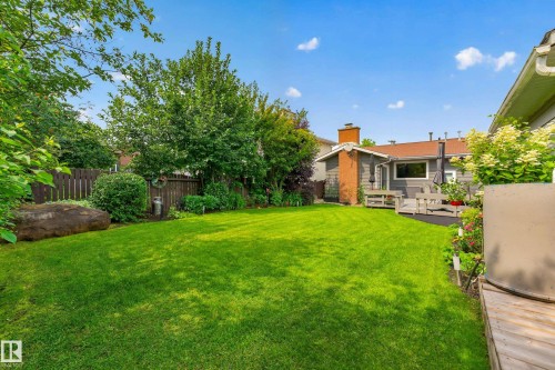 11727 27 Avenue Nw, Edmonton, AB - Outdoor