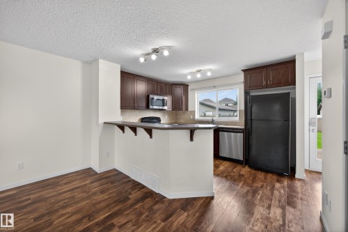 3634 12 Street Nw, Edmonton, AB - Indoor Photo Showing Kitchen