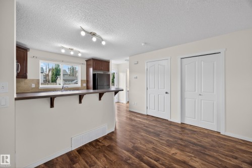 3634 12 Street Nw, Edmonton, AB - Indoor Photo Showing Kitchen