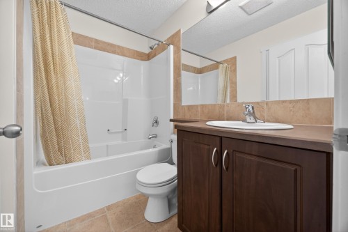 3634 12 Street Nw, Edmonton, AB - Indoor Photo Showing Bathroom