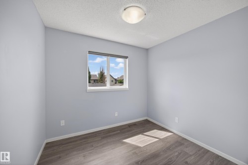 3634 12 Street Nw, Edmonton, AB - Indoor Photo Showing Other Room
