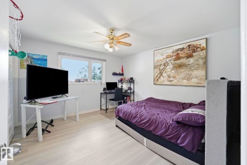 9302 165 Street Nw, Edmonton, AB - Indoor Photo Showing Bedroom