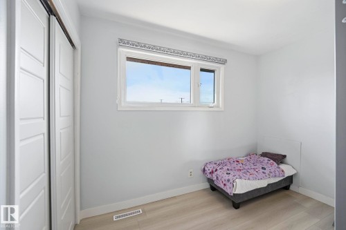 9302 165 Street Nw, Edmonton, AB - Indoor Photo Showing Bedroom