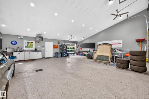 7828 119 Street Nw, Edmonton, AB - Indoor