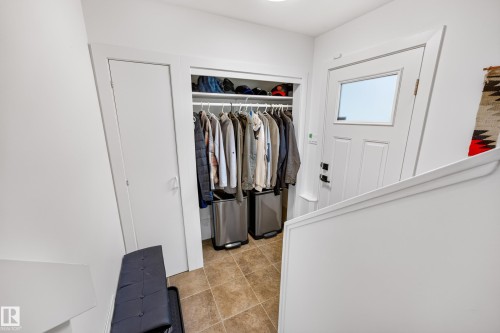 7828 119 Street Nw, Edmonton, AB - Indoor