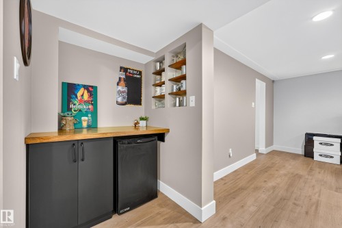 7828 119 Street Nw, Edmonton, AB - Indoor Photo Showing Other Room