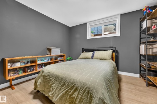 7828 119 Street Nw, Edmonton, AB - Indoor Photo Showing Bedroom