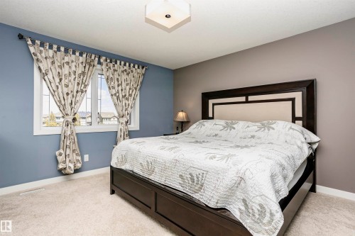 15848 13 Avenue Sw, Edmonton, AB - Indoor Photo Showing Bedroom