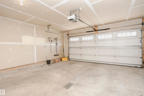 15848 13 Avenue Sw, Edmonton, AB - Indoor Photo Showing Garage