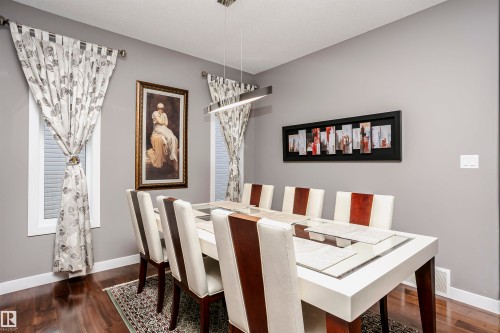 15848 13 Avenue Sw, Edmonton, AB - Indoor Photo Showing Dining Room