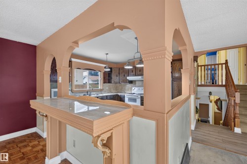 6348 34A Avenue Nw, Edmonton, AB - Indoor Photo Showing Other Room