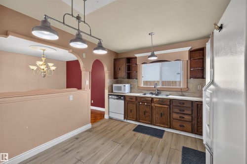 6348 34A Avenue Nw, Edmonton, AB - Indoor Photo Showing Kitchen With Double Sink