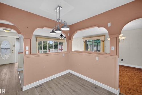 6348 34A Avenue Nw, Edmonton, AB - Indoor Photo Showing Other Room