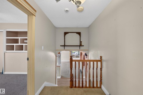 6348 34A Avenue Nw, Edmonton, AB - Indoor Photo Showing Other Room